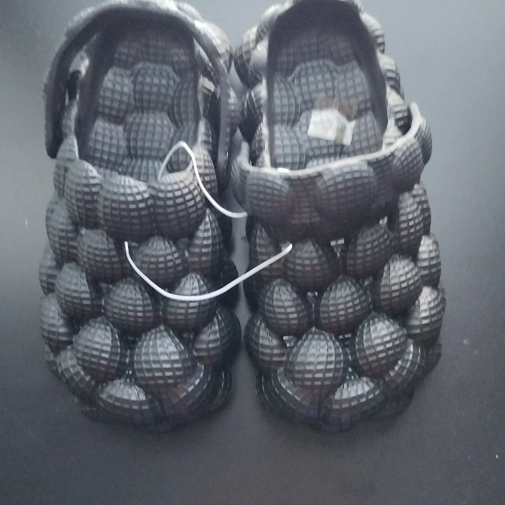 Kids Black Textured‎ Slippers